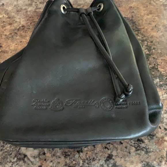Fossil Leather Shoulder Drawstring Bucket Bag - Picture 3 of 11